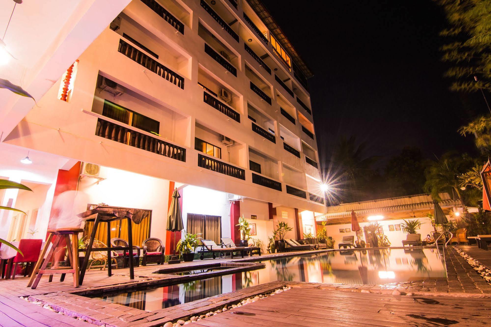 Mekong Angkor Palace Hotel Siem Reap Ngoại thất bức ảnh